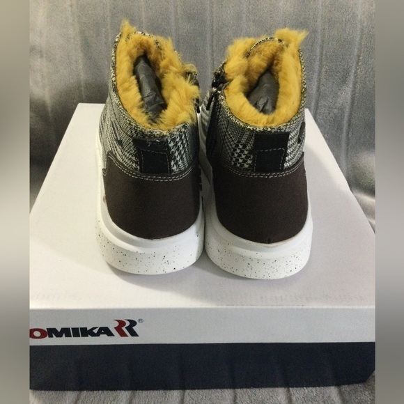 Romika Helsinki 02 Black Yellow Faux Fur Boot Sneaker EU 40 US 9 to 9.5 - Picture 5 of 16